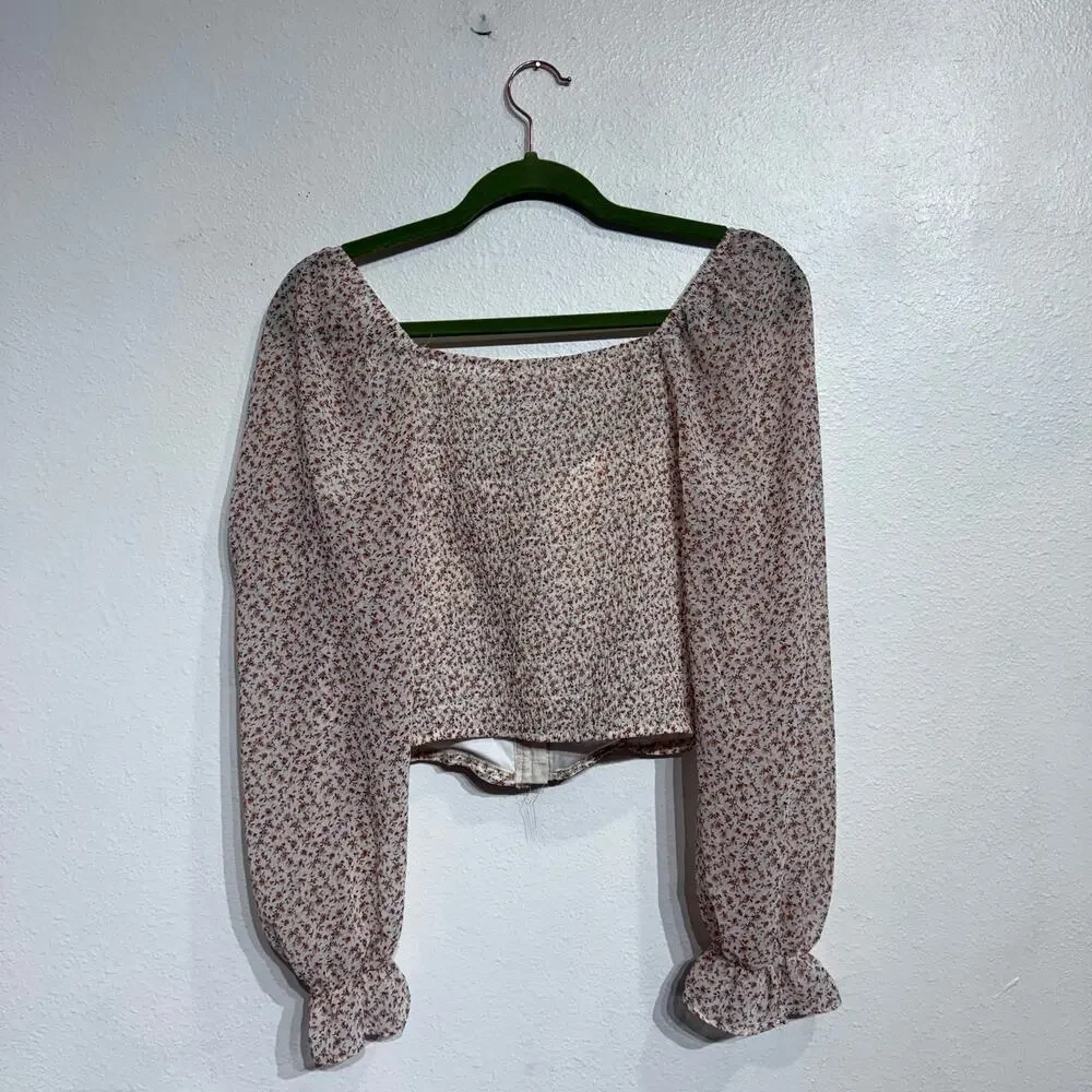 Active USA Floral Ruched Cropped Blouse Long Sleeve Square Neck Sz M NWT - Picture 10 of 13